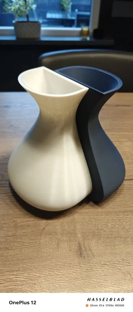 Le couple vase